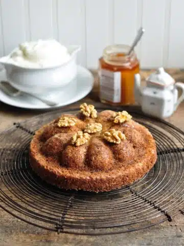 walnut cake