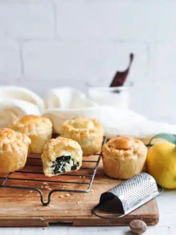 mini spinach feta pies puff pastry