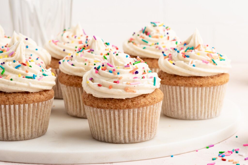 Vanilla Cupcakes With Vanilla Buttercream Frosting Eat Little Bird Vanilla Cupcakes With Vanilla Buttercream Frosting Eat Little Bird