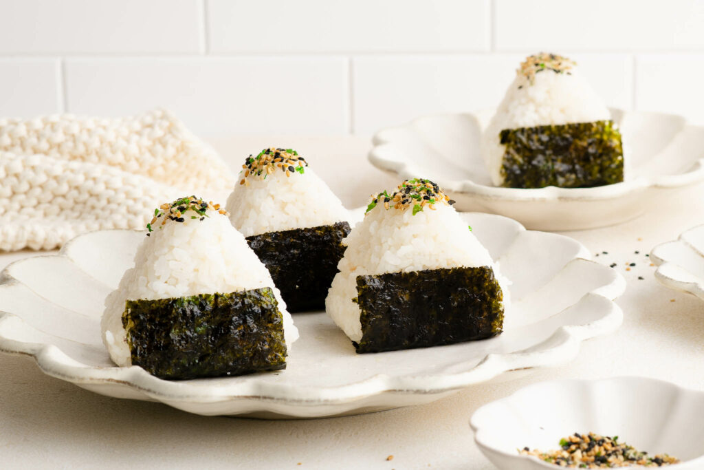 Easy Onigiri with step-by-step photos | Eat, Little Bird