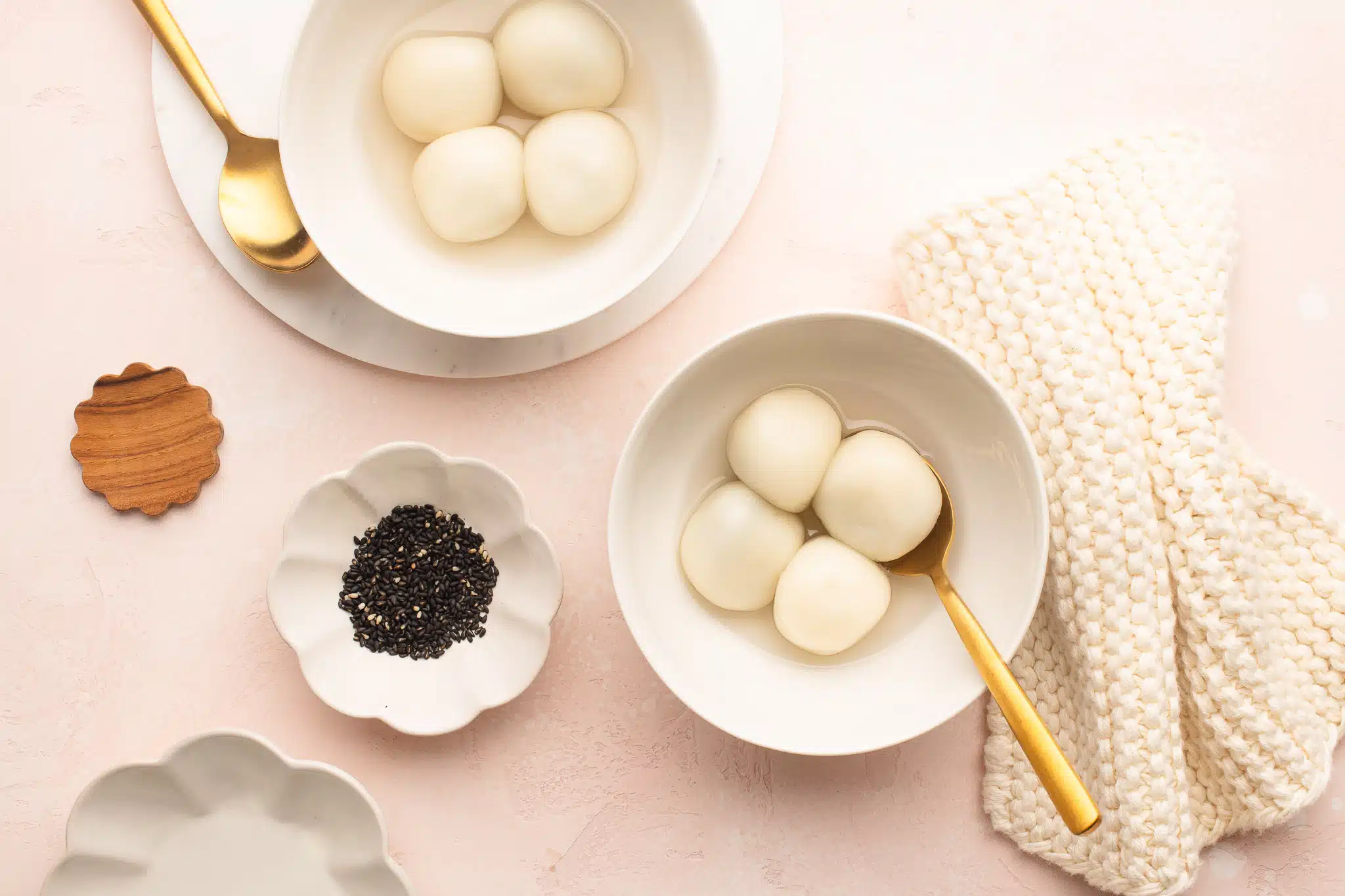 tang yuan in cream bowls